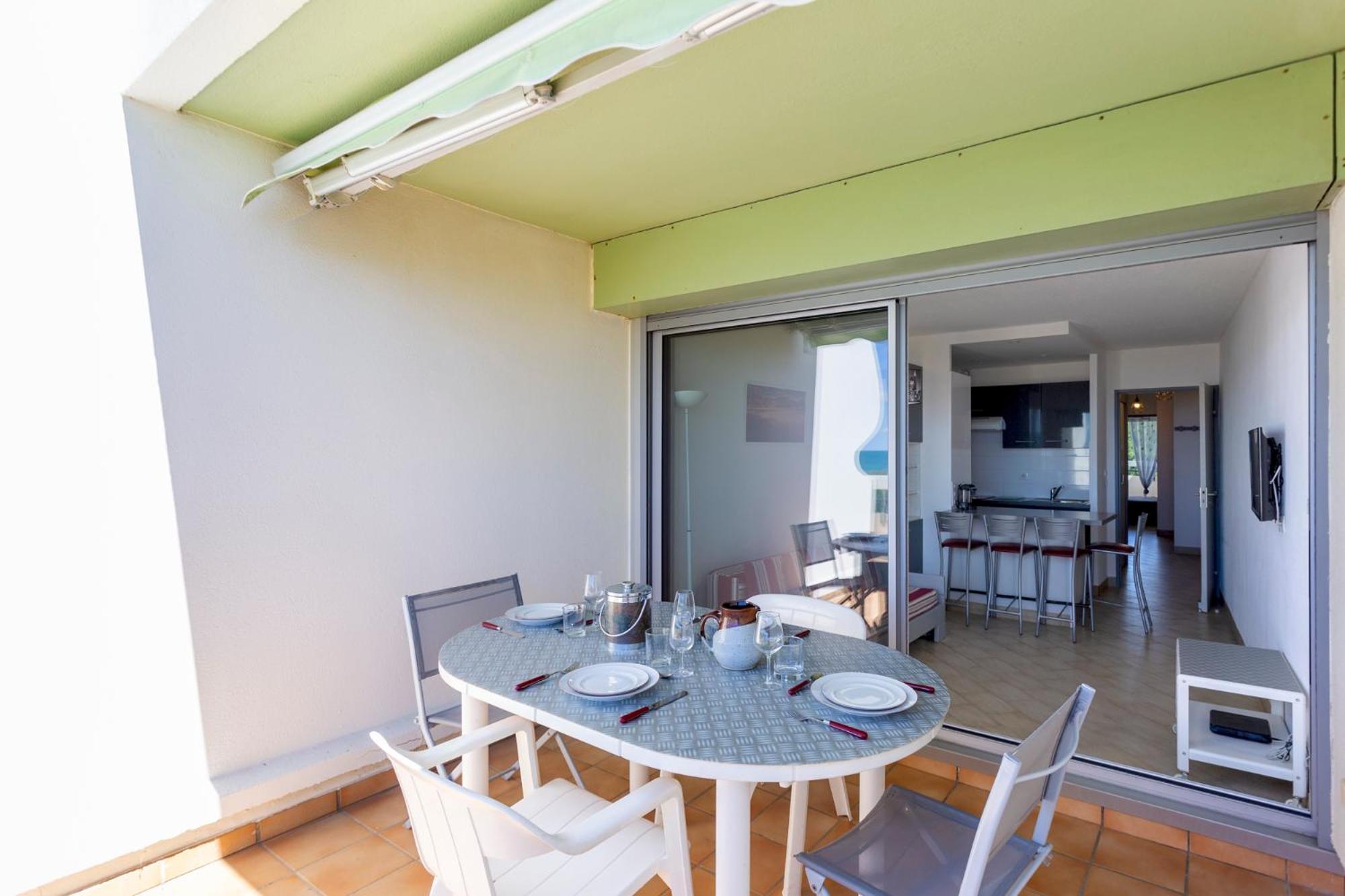 Chez Fabienne - Superbe Appartement Avec Vue Sur La Mer Et Parking 라그랑모트 외부 사진