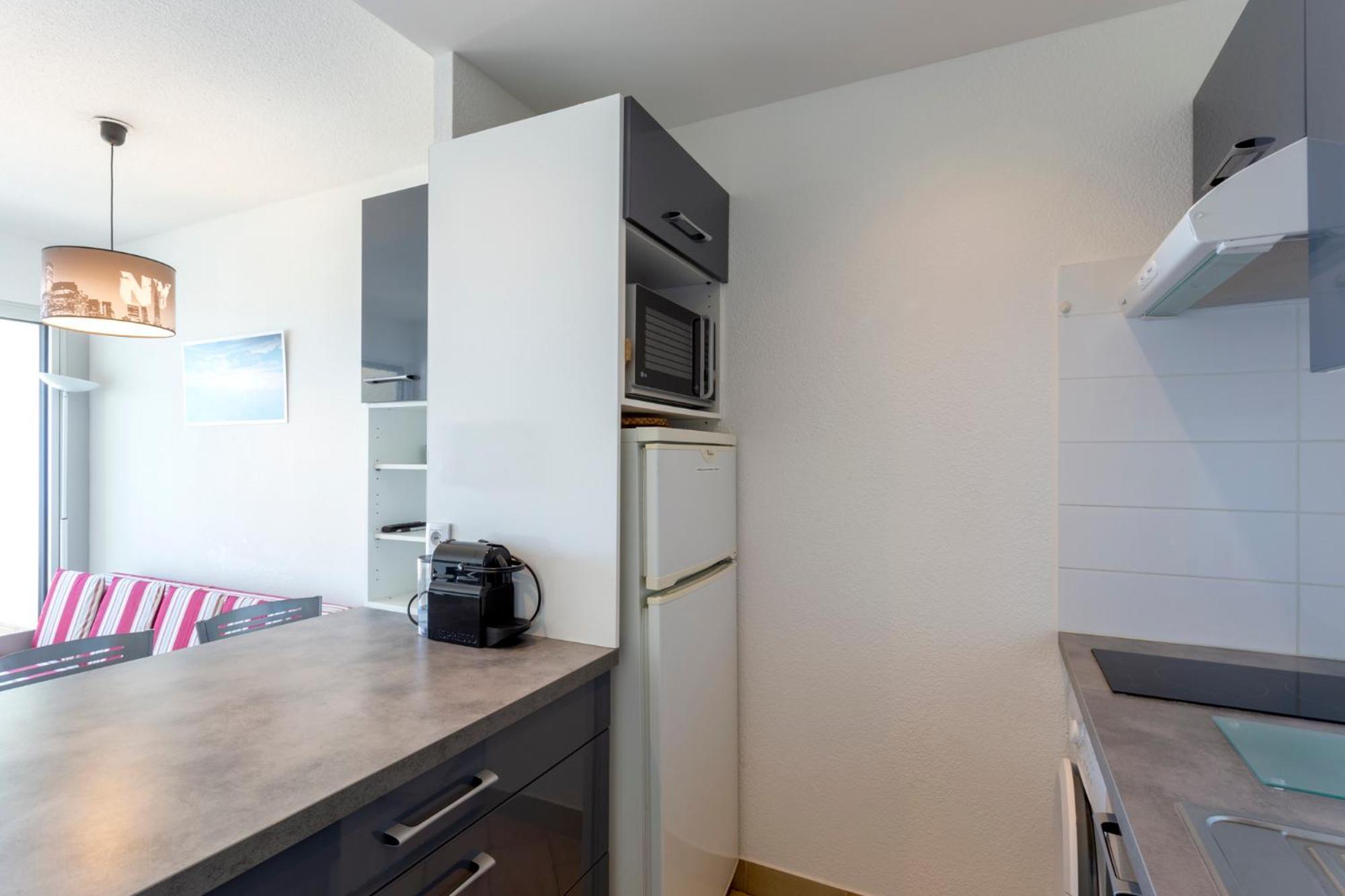 Chez Fabienne - Superbe Appartement Avec Vue Sur La Mer Et Parking 라그랑모트 외부 사진