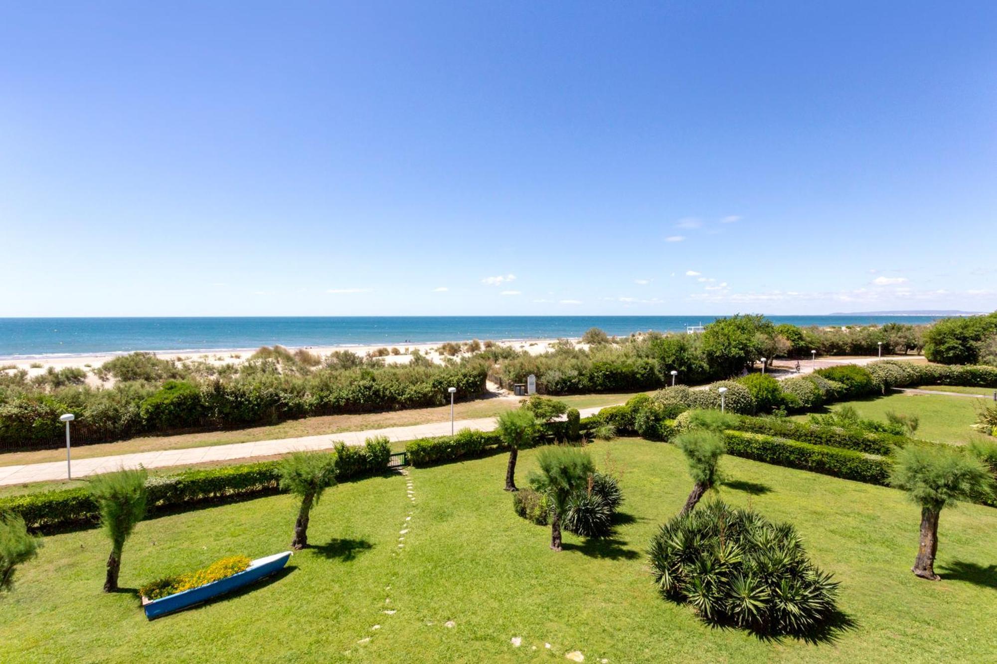 Chez Fabienne - Superbe Appartement Avec Vue Sur La Mer Et Parking 라그랑모트 외부 사진